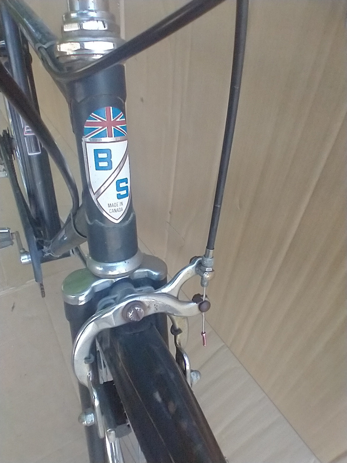 British Supreme 26 x 1 3/8 5 speed USED. Medium. no tax, no warranty