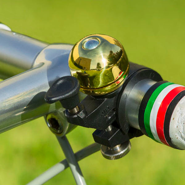 arundel bell small isabell brass