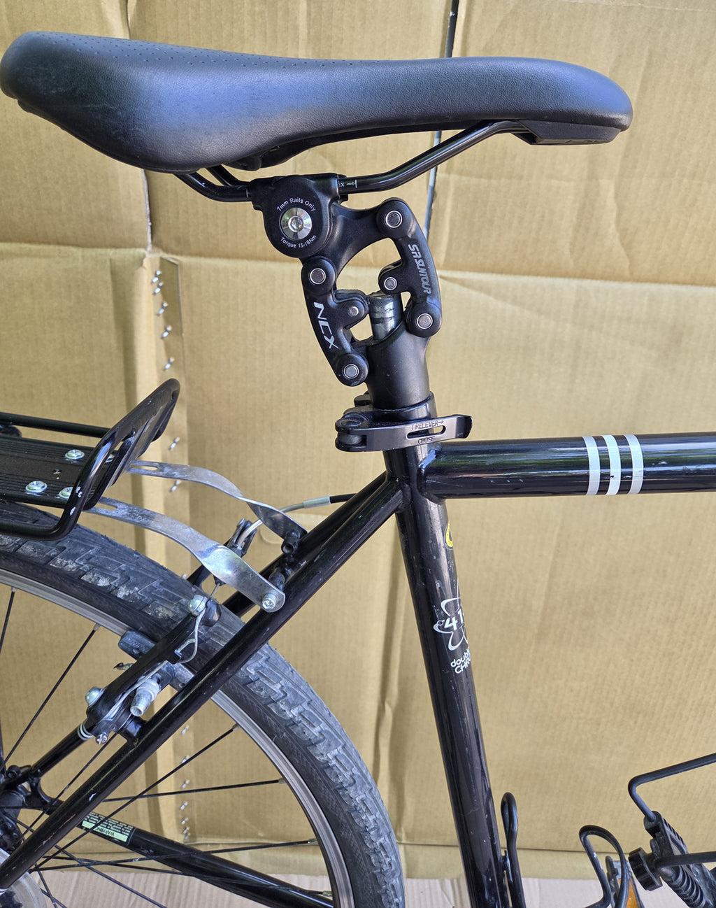 KHS Urban Xcape 2023 L black USED on consignment. NO TAX.