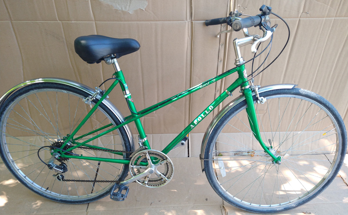 Apollo Sport 10 city bike conversion. Ladies style mixte frame. 700C. USED