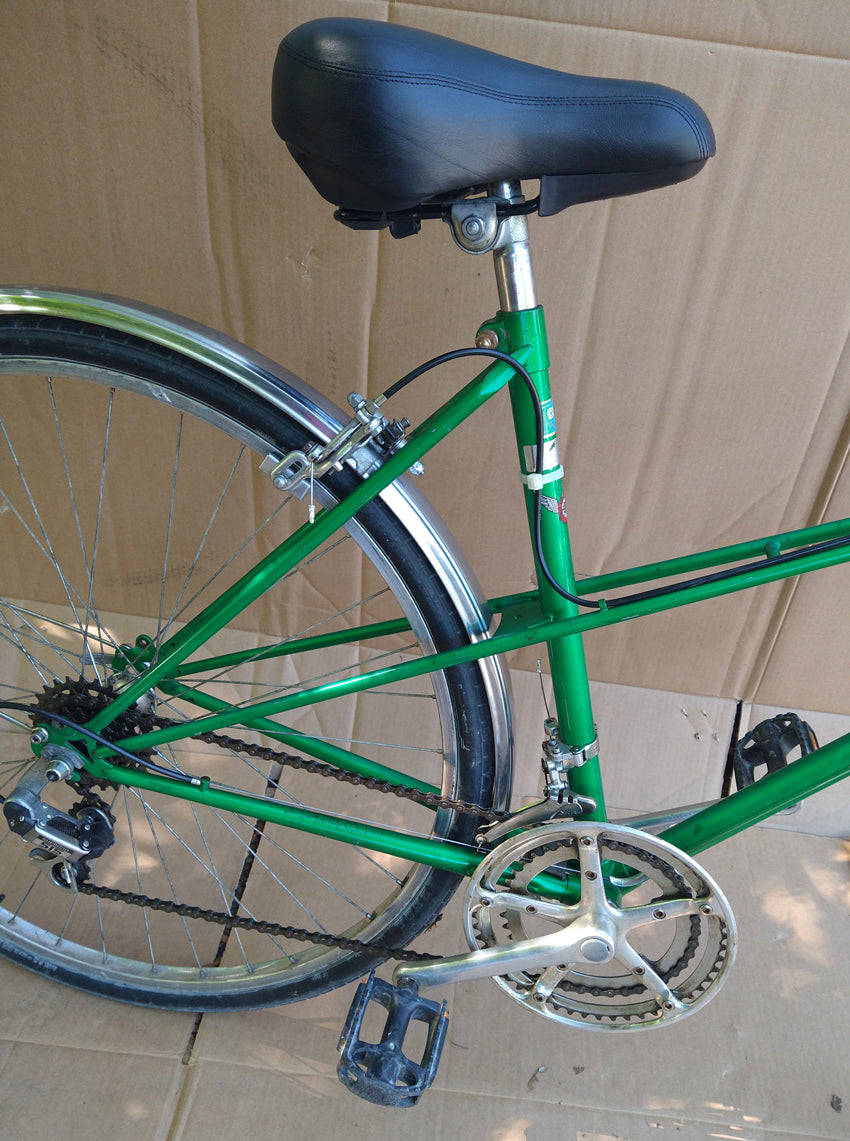 Apollo Sport 10 city bike conversion. Ladies style mixte frame. 700C. USED