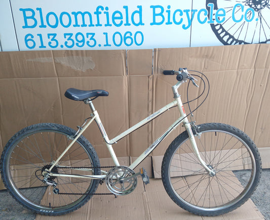 Pathfinder City Lite Ladies commuter USED