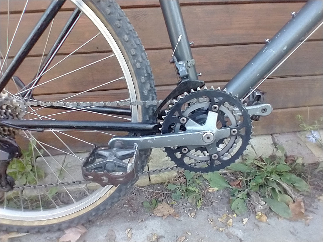 Fisher CR-7 1988 17" Mtb Charcoal,used, no tax, no warranty