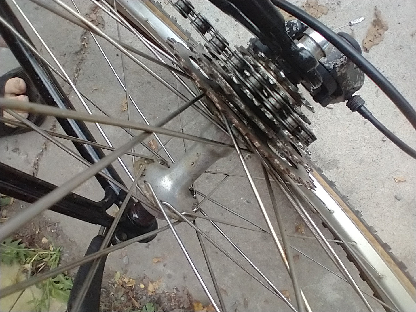 Fisher CR-7 1988 17" Mtb Charcoal,used, no tax, no warranty