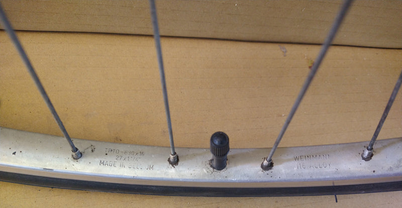 Raleigh Pursuit (50cm) 27 1 1/4" road bike USED