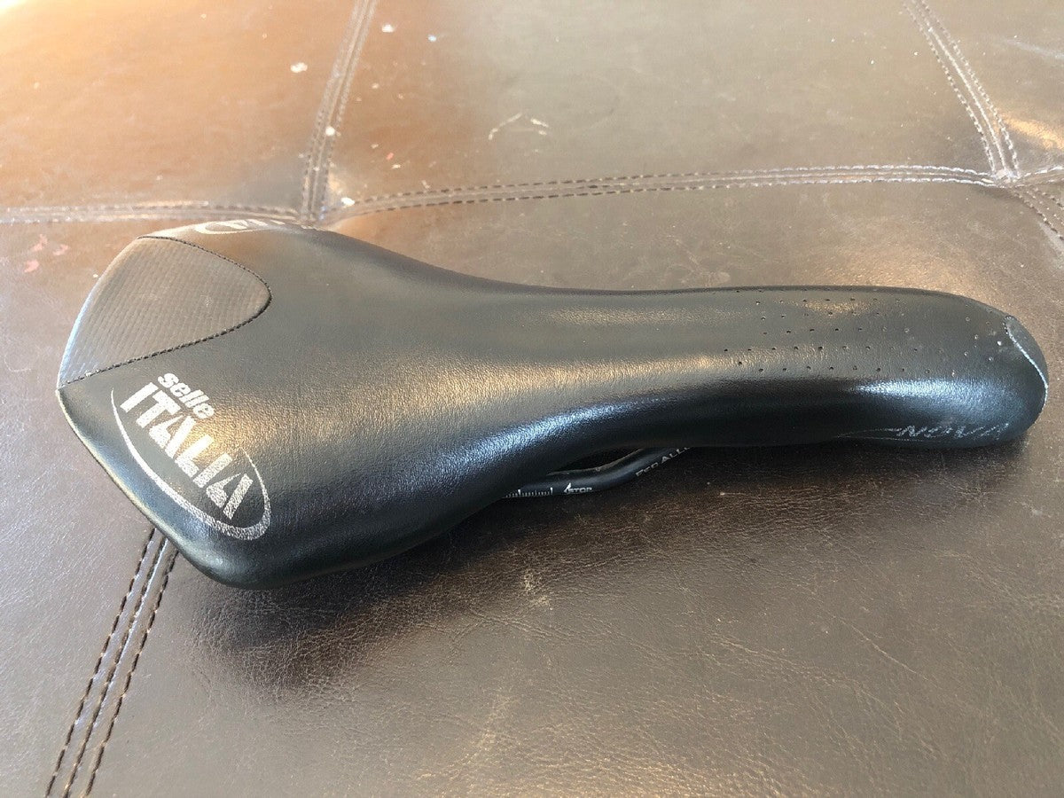 Selle Italia nova saddle NOS