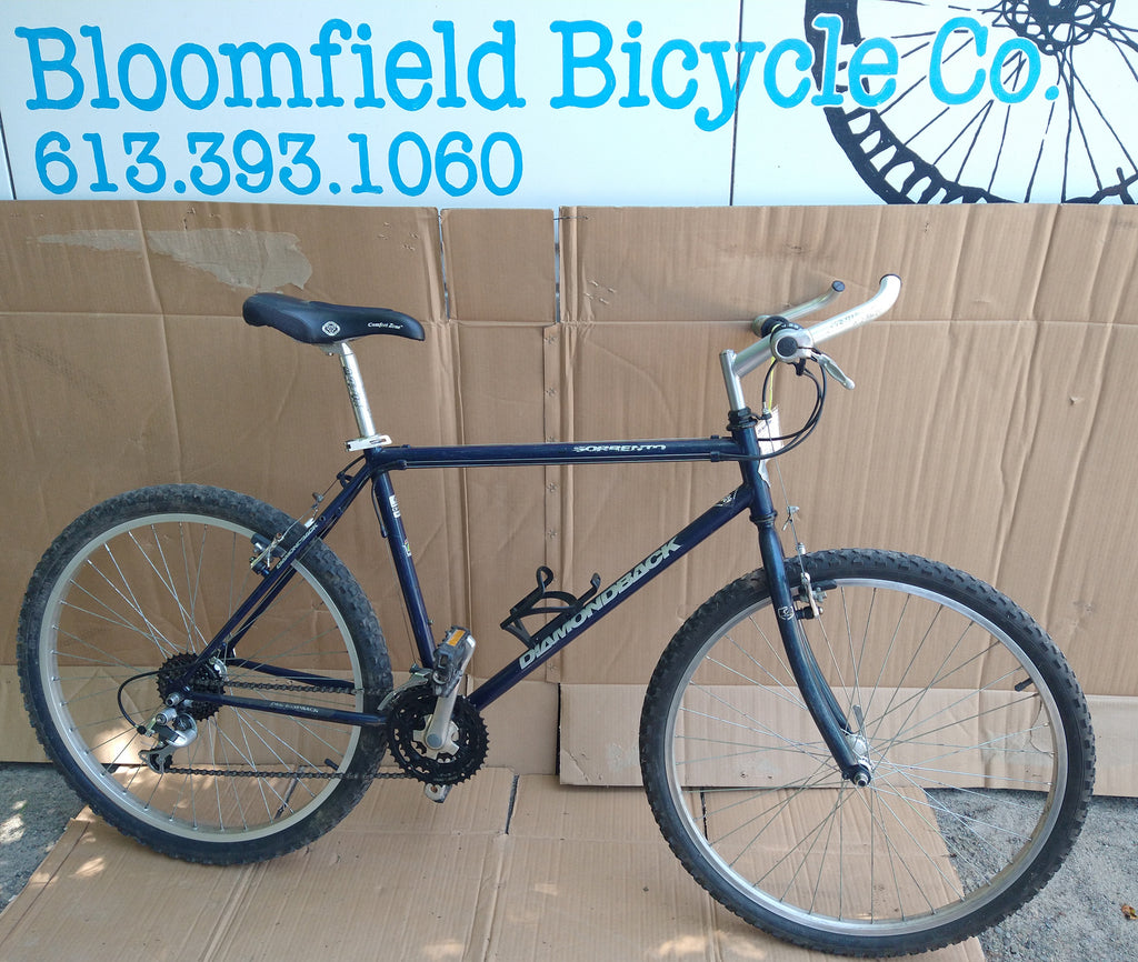 90s Diamond Back Sorrento 17" (M) USED one year warranty
