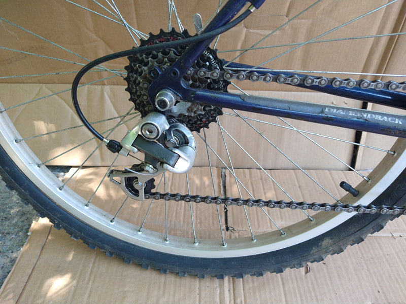 90s Diamond Back Sorrento 17" (M) USED one year warranty