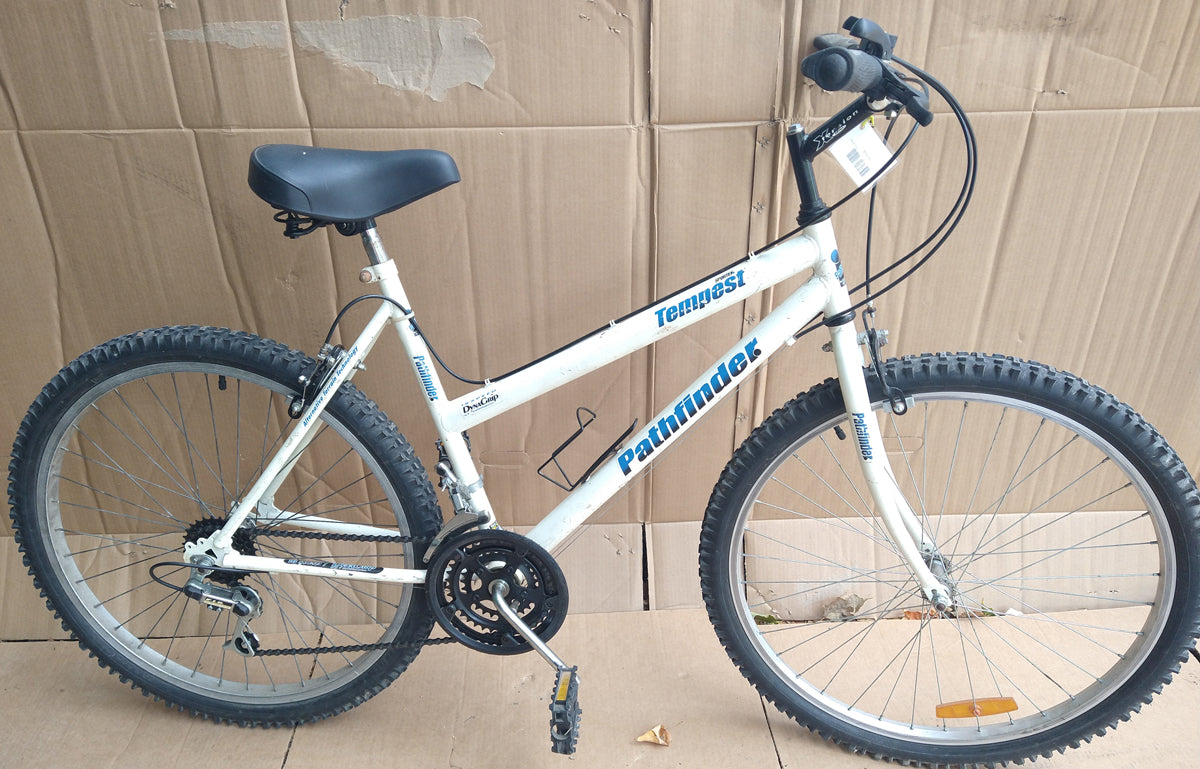Pathfinder Tempest 15-speed 26” ladies, USED, no tax,no warranty