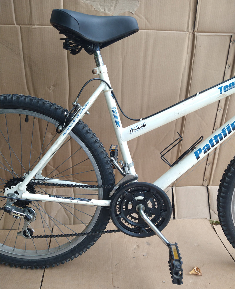 Pathfinder Tempest 15-speed 26” ladies, USED, no tax,no warranty