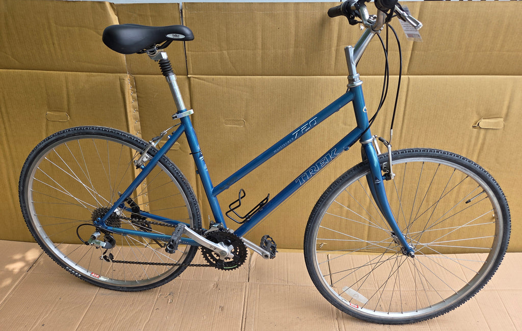 Trek 720 Step-Thru hybrid (L) used consignment